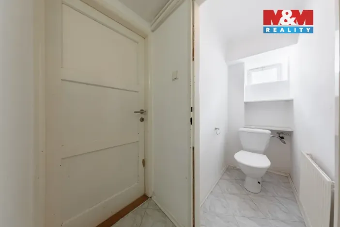 Prodej rodinného domu, Cheb, Kostelní náměstí, 148 m2