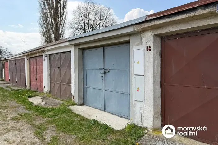 Prodej garáže, Ivančice, 18 m2