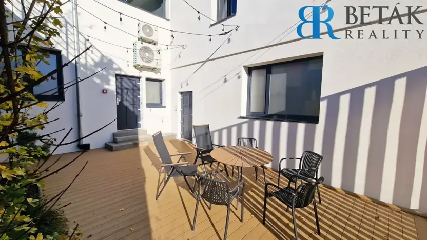 Prodej činžovního domu, Radslavice, Na Návsi, 670 m2