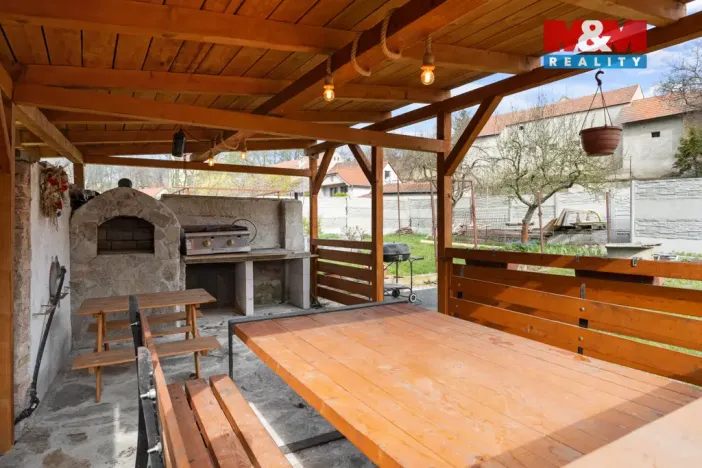 Prodej rodinného domu, Peruc - Černochov, 288 m2