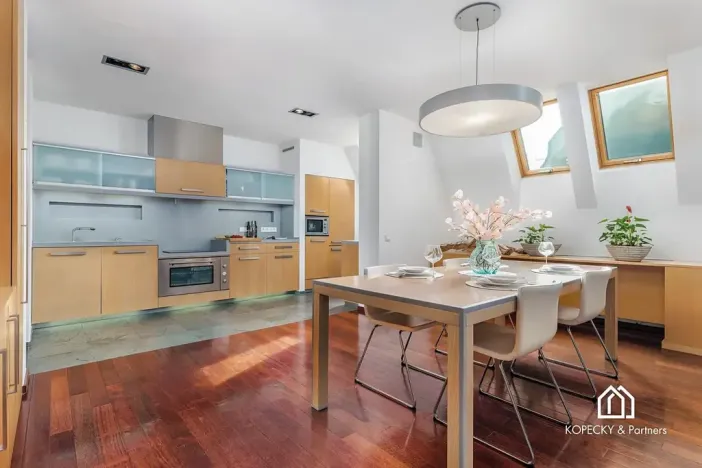 Prodej bytu 4+kk, Praha - Josefov, Široká, 212 m2