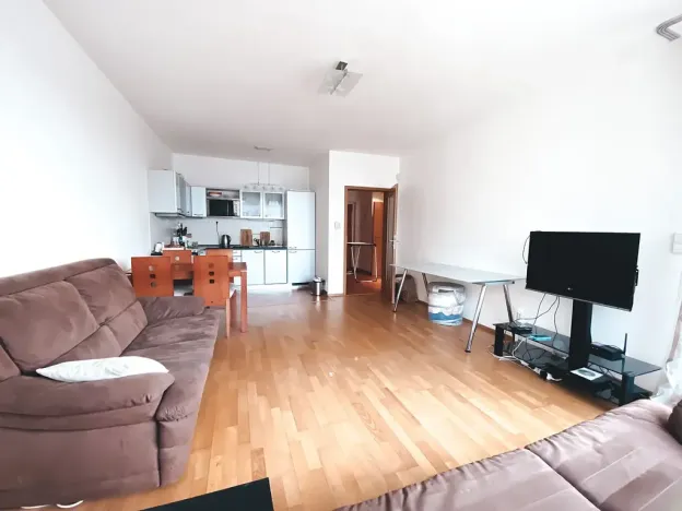 Pronájem bytu 2+kk, Praha - Smíchov, Štorkánova, 60 m2