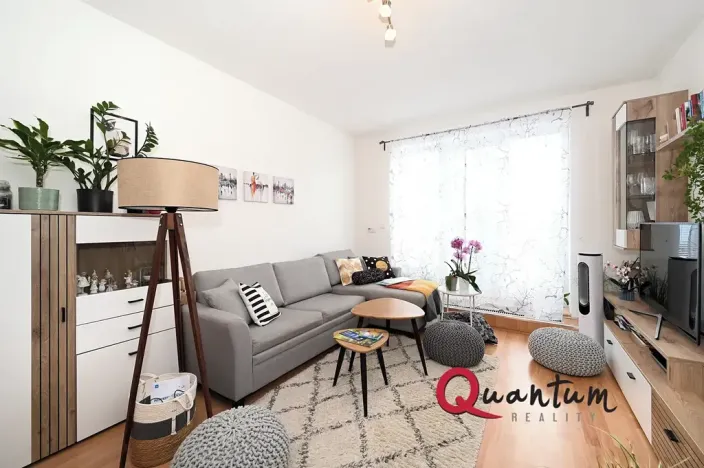 Pronájem bytu 2+kk, Praha - Řeporyje, Dělená, 56 m2