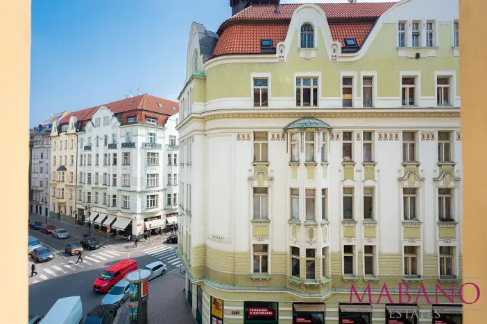 Pronájem bytu 2+1, Praha - Staré Město, Valentinská, 61 m2