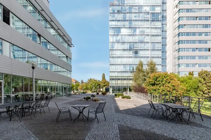 Pronájem obchodního prostoru, Praha - Holešovice, Jankovcova, 290 m2