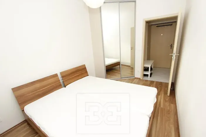 Pronájem bytu 2+kk, Praha - Uhříněves, U uhříněveské obory, 47 m2