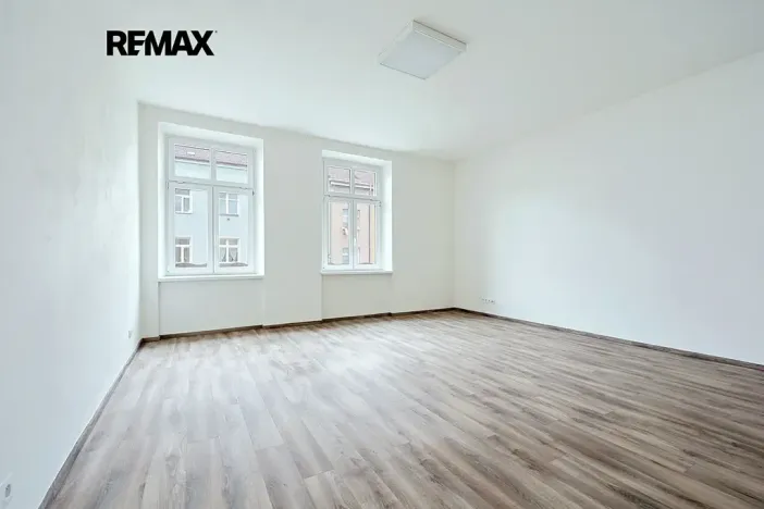 Pronájem bytu 2+1, Plzeň, Koterovská, 82 m2