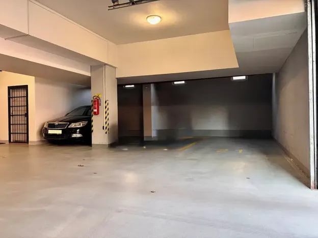 Prodej garážového stání, Olomouc, gen. Píky, 13 m2