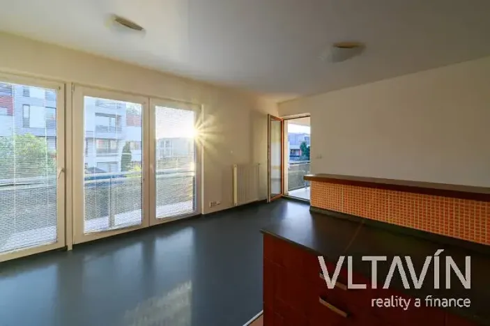 Pronájem bytu 3+kk, Praha - Pitkovice, Holubinková, 80 m2