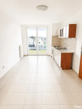 Pronájem bytu 1+kk, Praha - Újezd nad Lesy, Staroújezdská, 35 m2