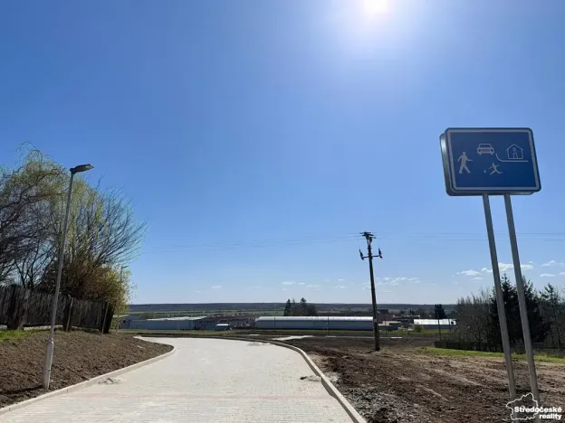 Prodej pozemku pro bydlení, Žerčice, 825 m2