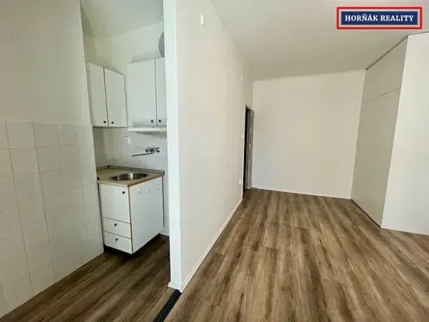 Pronájem bytu 1+kk, Kyjov, Mezi Mlaty, 22 m2