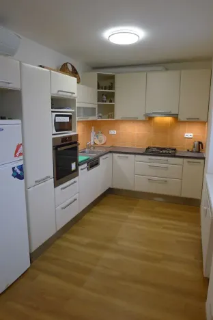 Pronájem bytu 2+kk, Praha - Vršovice, V olšinách, 55 m2