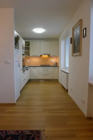 Pronájem bytu 2+kk, Praha - Vršovice, V olšinách, 55 m2