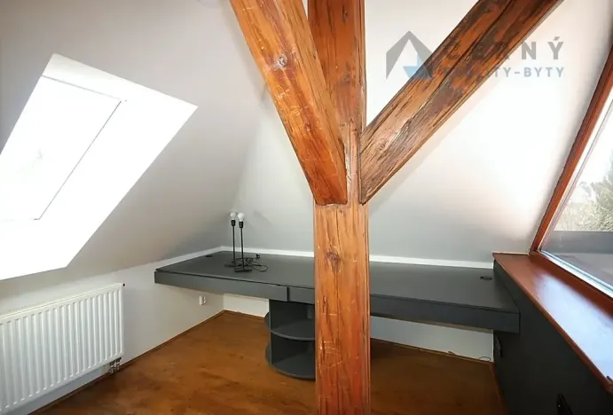 Pronájem bytu 2+kk, Liberec, Zborovská, 70 m2