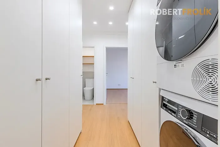 Pronájem bytu 2+kk, Praha - Dejvice, Velvarská, 40 m2