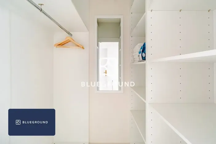 Pronájem bytu 1+kk, Praha - Bubeneč, Veletržní, 28 m2