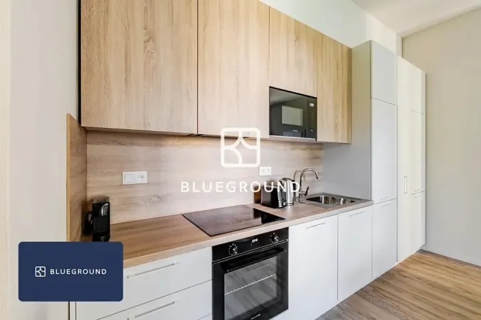 Pronájem bytu 1+kk, Praha - Bubeneč, Veletržní, 31 m2