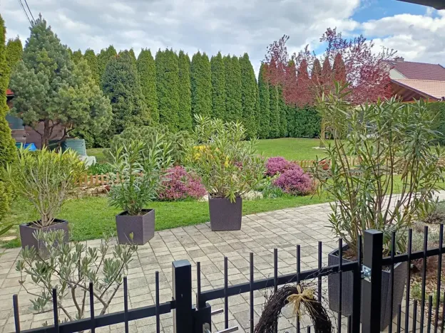 Pronájem rodinného domu, Hluk, 200 m2