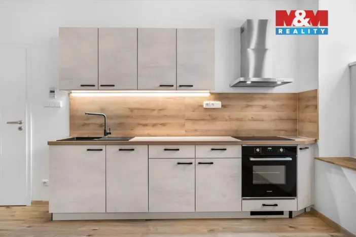 Pronájem bytu 2+kk, Jablonec nad Nisou, Růžová, 50 m2