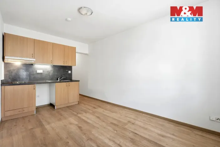 Prodej bytu 1+kk, Jablonec nad Nisou, Anenské náměstí, 20 m2