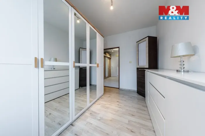 Prodej bytu 3+1, Cheb, Lesní, 63 m2