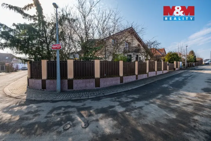 Pronájem rodinného domu, Praha - Ďáblice, Markvartická, 220 m2