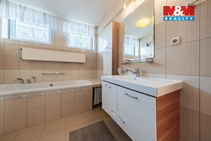 Pronájem rodinného domu, Praha - Ďáblice, Markvartická, 220 m2