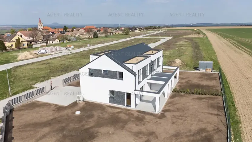 Prodej rodinného domu, Slaný, 156 m2