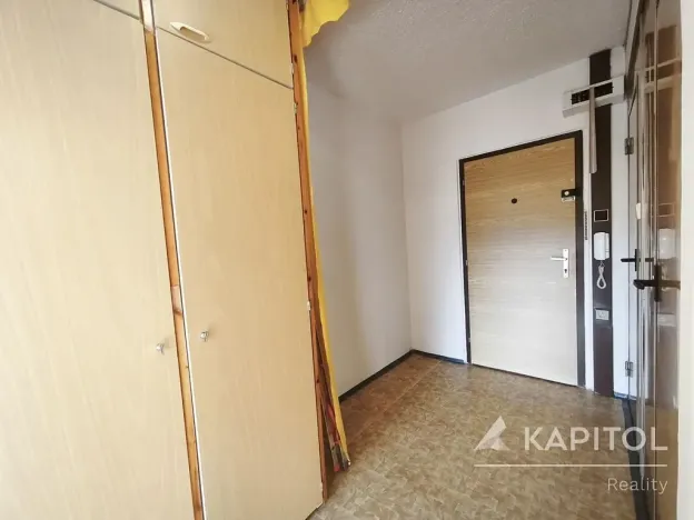 Pronájem bytu 2+1, Praha - Petrovice, Jakobiho, 42 m2