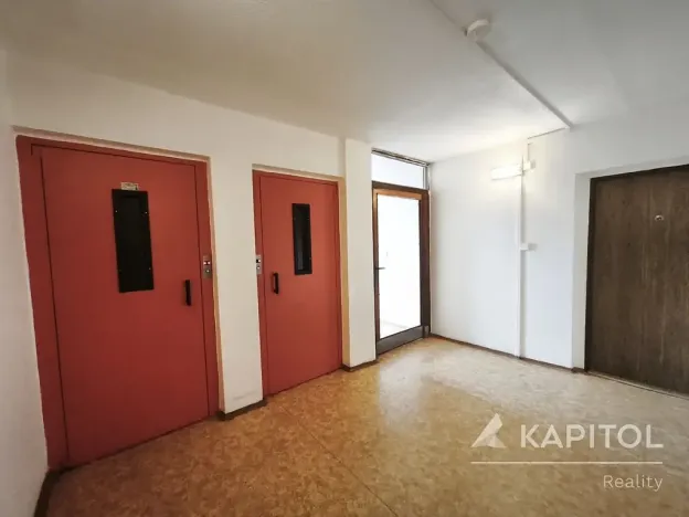 Pronájem bytu 2+1, Praha - Petrovice, Jakobiho, 42 m2