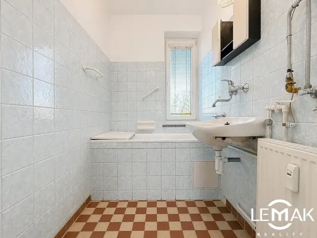 Prodej bytu 2+1, Olomouc, Ladova, 53 m2