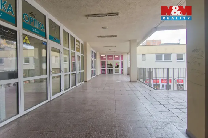 Pronájem obchodního prostoru, Orlová - Lutyně, Masarykova třída, 69 m2
