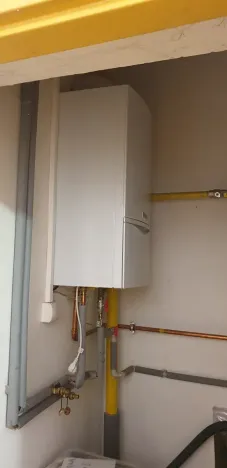 Pronájem obchodního prostoru, Teplice, U Hadích lázní, 32 m2