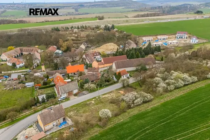 Prodej pozemku pro bydlení, Slaný, 778 m2