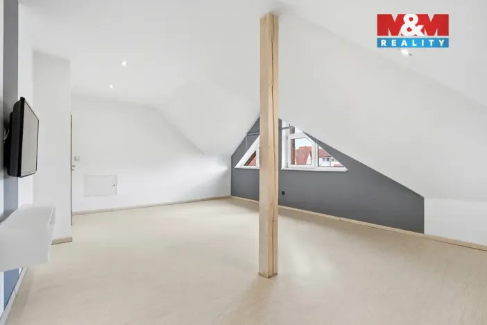 Prodej rodinného domu, Nový Bor, Jabloňová, 243 m2