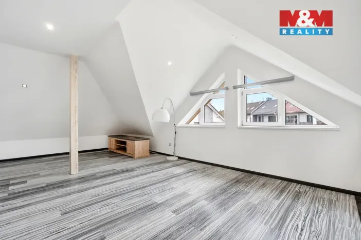 Prodej rodinného domu, Nový Bor, Jabloňová, 243 m2