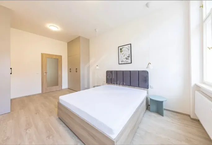 Pronájem bytu 2+kk, Praha - Nusle, Svatoslavova, 38 m2