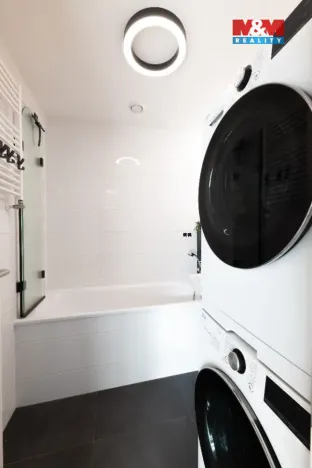 Prodej bytu 3+kk, Praha, Novovysočanská, 67 m2