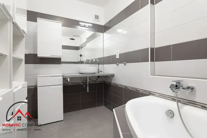 Pronájem bytu 3+1, Krnov, Dvořákův okruh, 85 m2