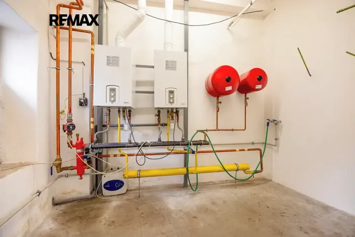 Pronájem výrobních prostor, Rudná, Masarykova, 1270 m2