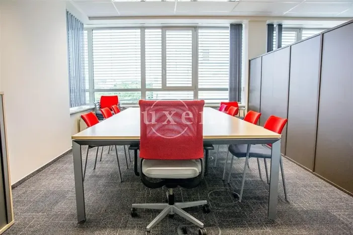 Pronájem kanceláře, Praha, Evropská, 236 m2