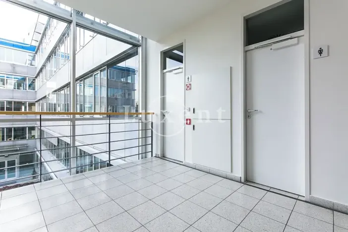 Pronájem kanceláře, Praha - Jinonice, Pekařská, 393 m2