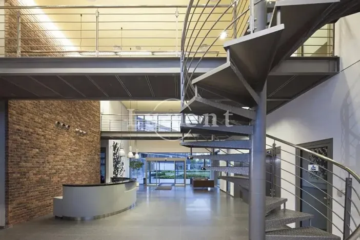 Pronájem kanceláře, Praha, Radlická, 1045 m2