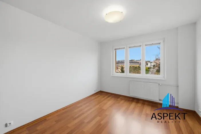 Prodej bytu 2+1, Praha - Malešice, Káranská, 53 m2