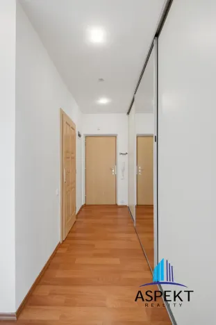 Prodej bytu 2+1, Praha - Malešice, Káranská, 53 m2