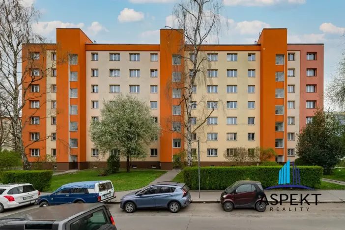 Prodej bytu 2+1, Praha - Malešice, Káranská, 53 m2