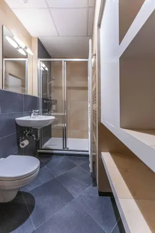 Pronájem bytu 2+kk, Praha - Vinohrady, náměstí Jiřího z Lobkovic, 43 m2