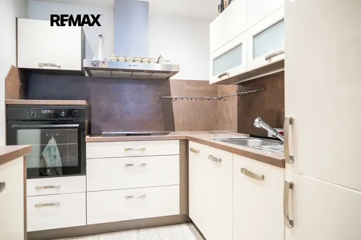 Prodej bytu 2+kk, Hradec Králové, Jungmannova, 50 m2