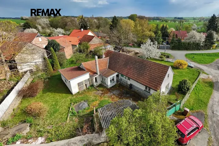 Prodej rodinného domu, Bečváry, 100 m2